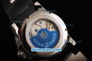 Ulysse Nardin Maxi Marine Automatic Movement Steel Case with White Dial and Black Rubber Strap
