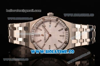 Audemars Piguet Royal Oak 33MM Miyota Quartz Steel Case/Bracelet with White Dial Stick Markers and Diamonds Bezel (EF)