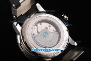 Ulysse Nardin Maxi Marine Automatic Movement Steel Case with Black Bezel-Black Dial and Black Rubber Strap