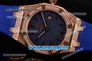 Audemars Piguet Royal Oak Lady Swiss Quartz Rose Gold/Diamonds Case with Blue Dial and Blue Rubber Strap (EF)