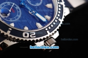 Ulysse Nardin Maxi Marine Automatic Movement Steel Case with Blue Dial and Blue Rubber Strap