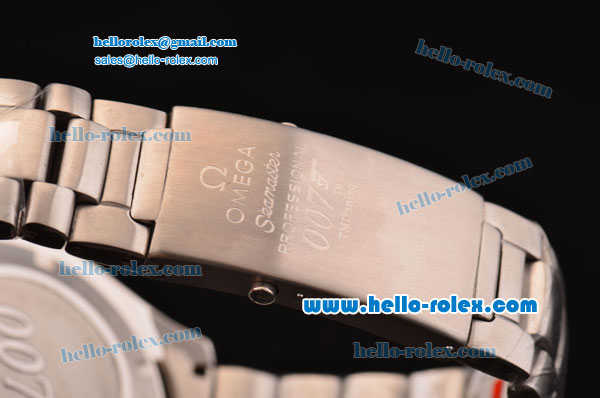 Omega Seamaster 007 Chronograph Black Dial and Bezel-ETA Case - Click Image to Close